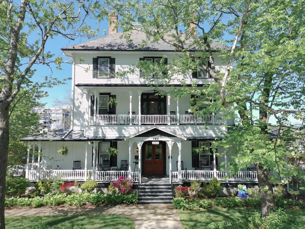 1898 Waverly Inn 2/73
