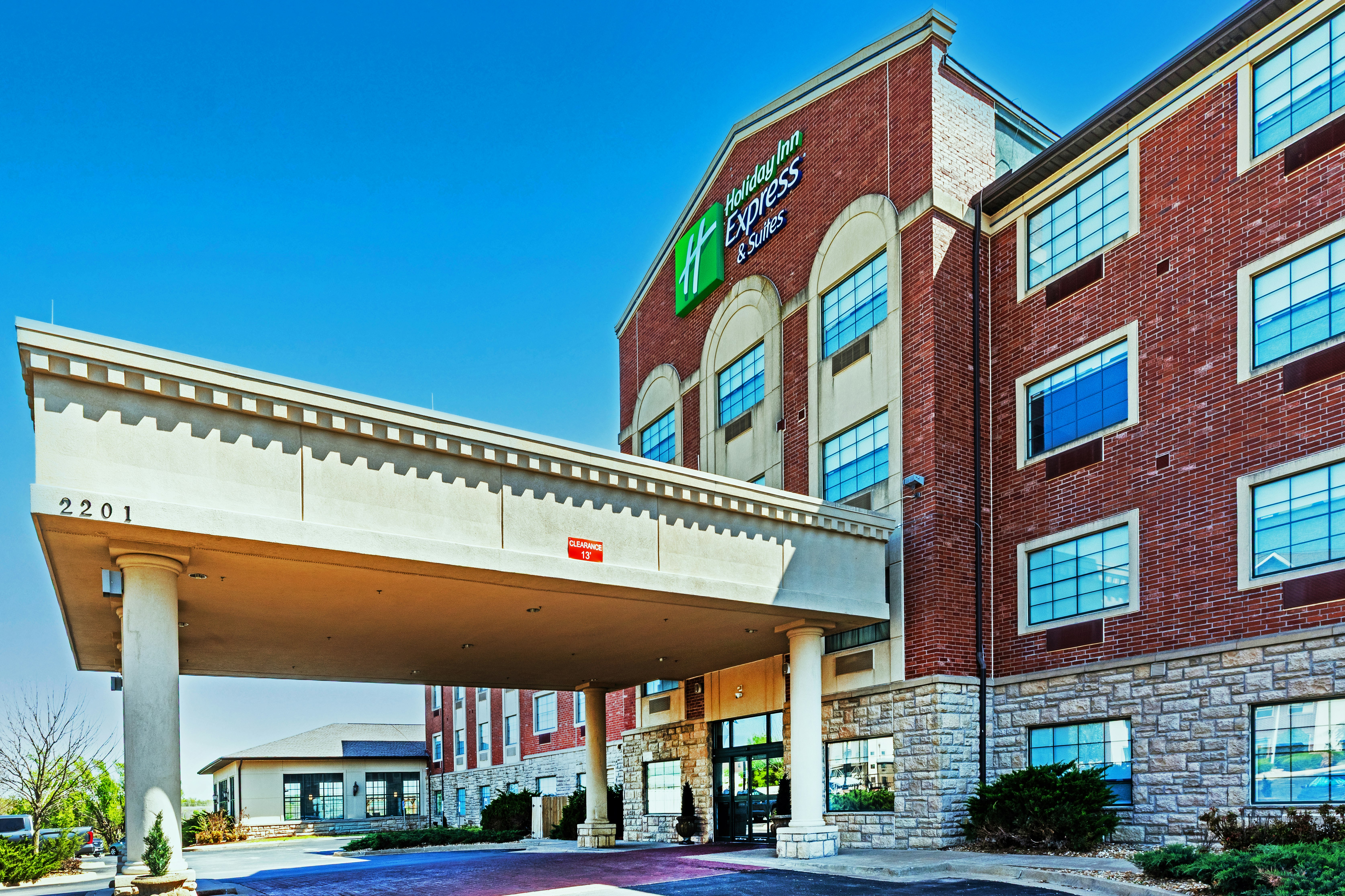 Holiday Inn Express Hotel and Suites Tulsa S Broken Arrow Hwy 51 6/80