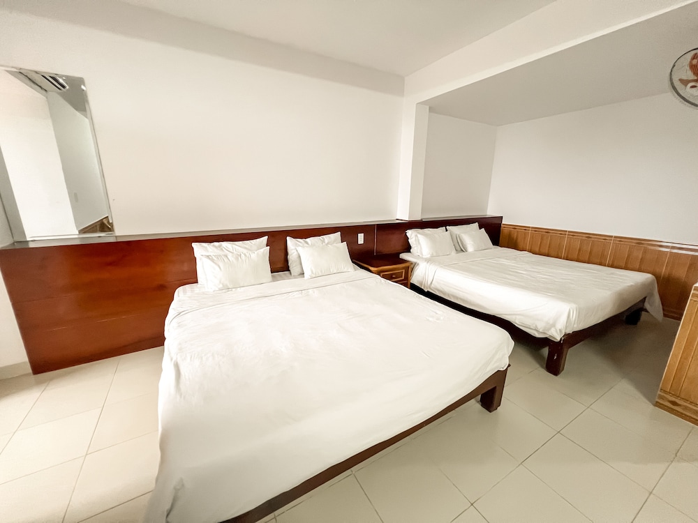 Ngoc Han Hotel 28/67