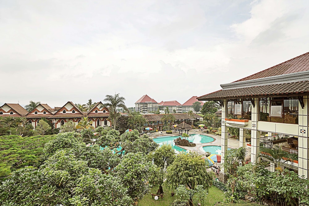 Royal Hotel and Villa Batu 58/61