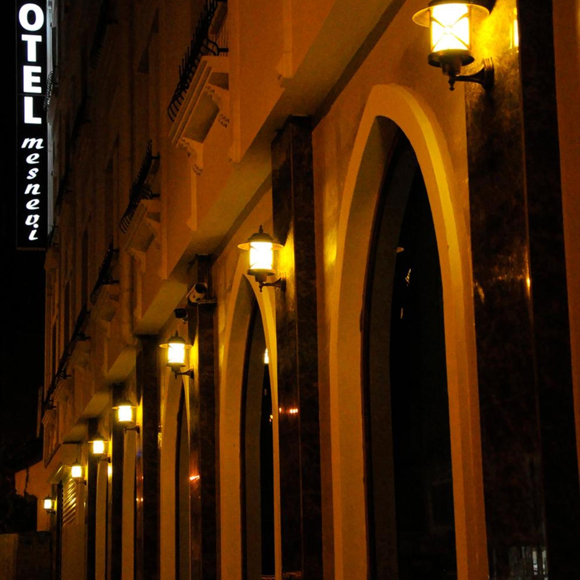 Mesnevi Hotel 32/32