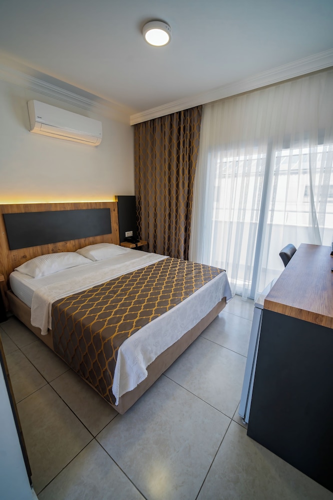 Club Efes Otel 13/49