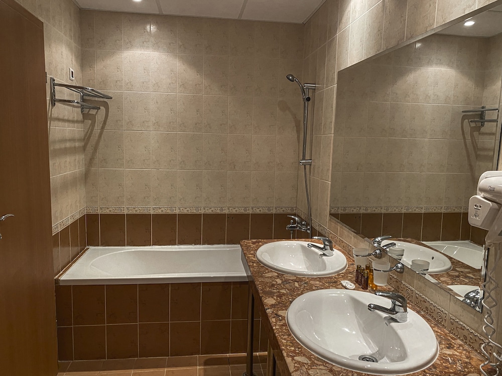 Helios Spa Hotel 37/39