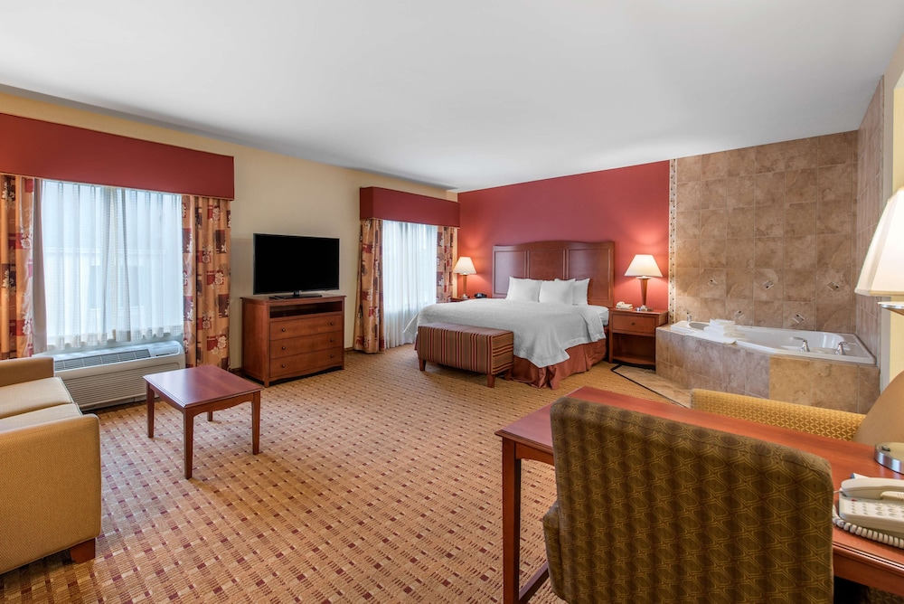 Hampton Inn And Suites Arcata 33/42