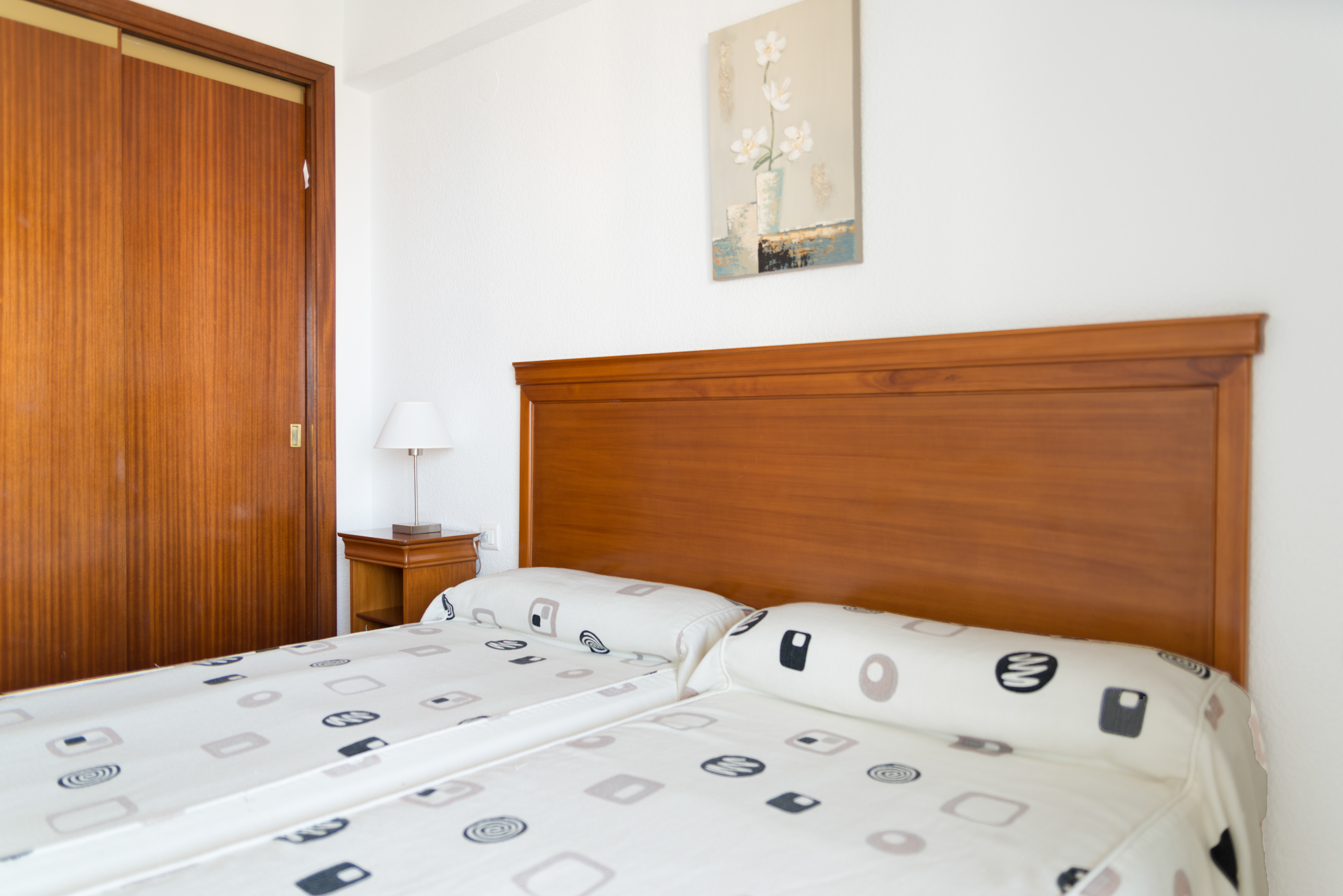1 BEDROOM, APARTMENT