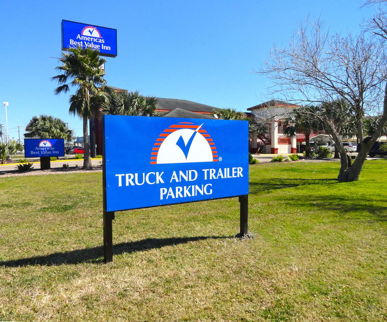 Americas Best Value Inn Brownsville 33/35