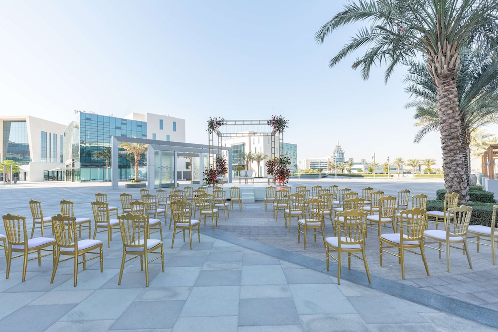 Radisson Red Dubai Silicon Oasis 47/50