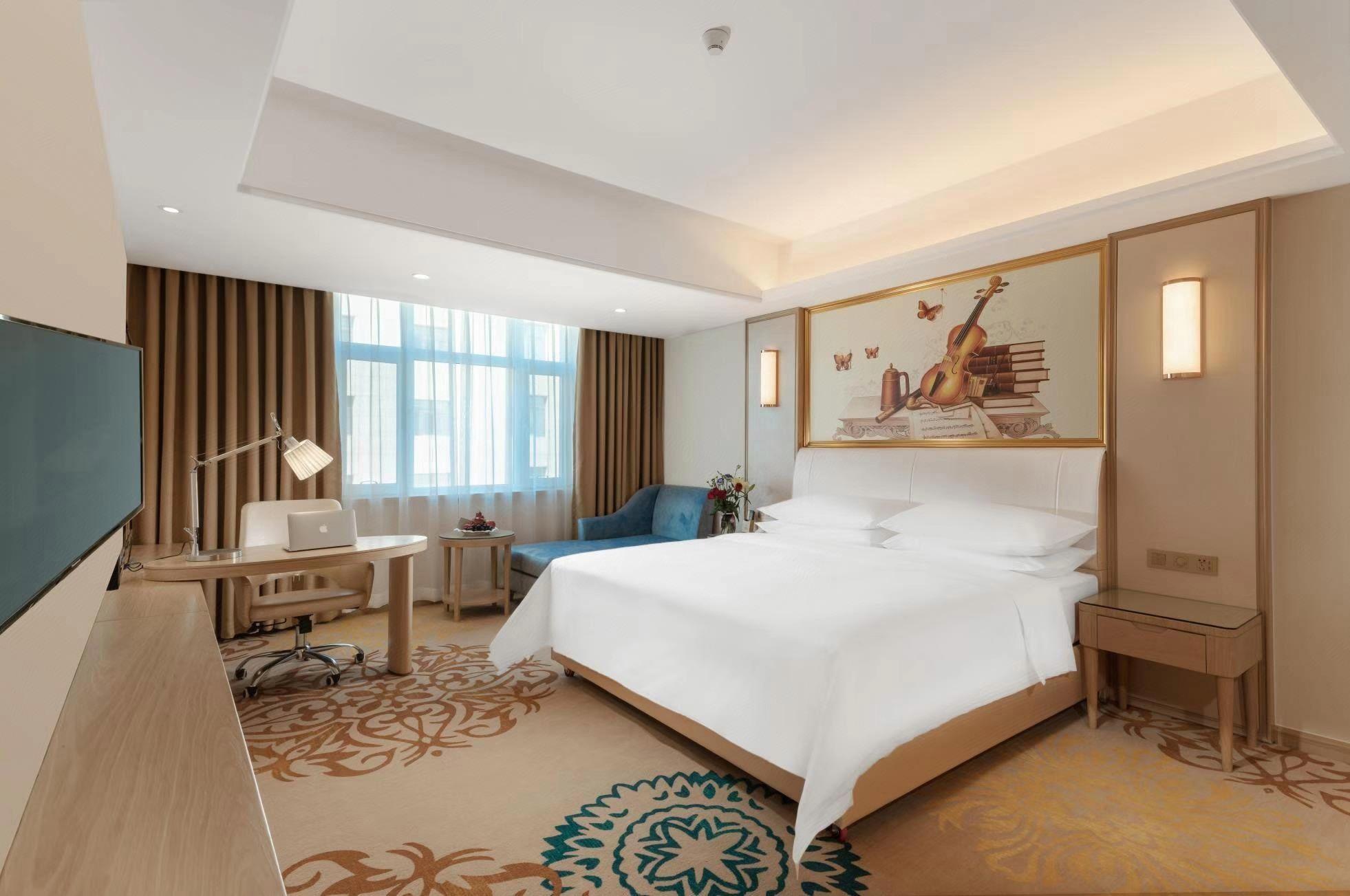 Vienna International Hotel (Urumqi International Airport) 11/27