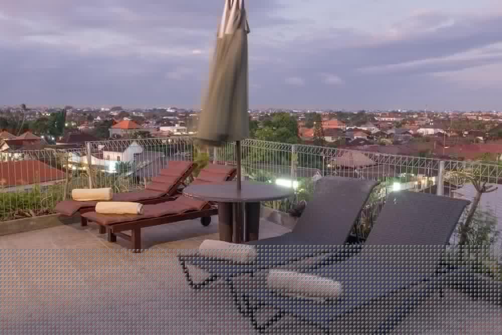 Sans Sunset Point Seminyak 55/69