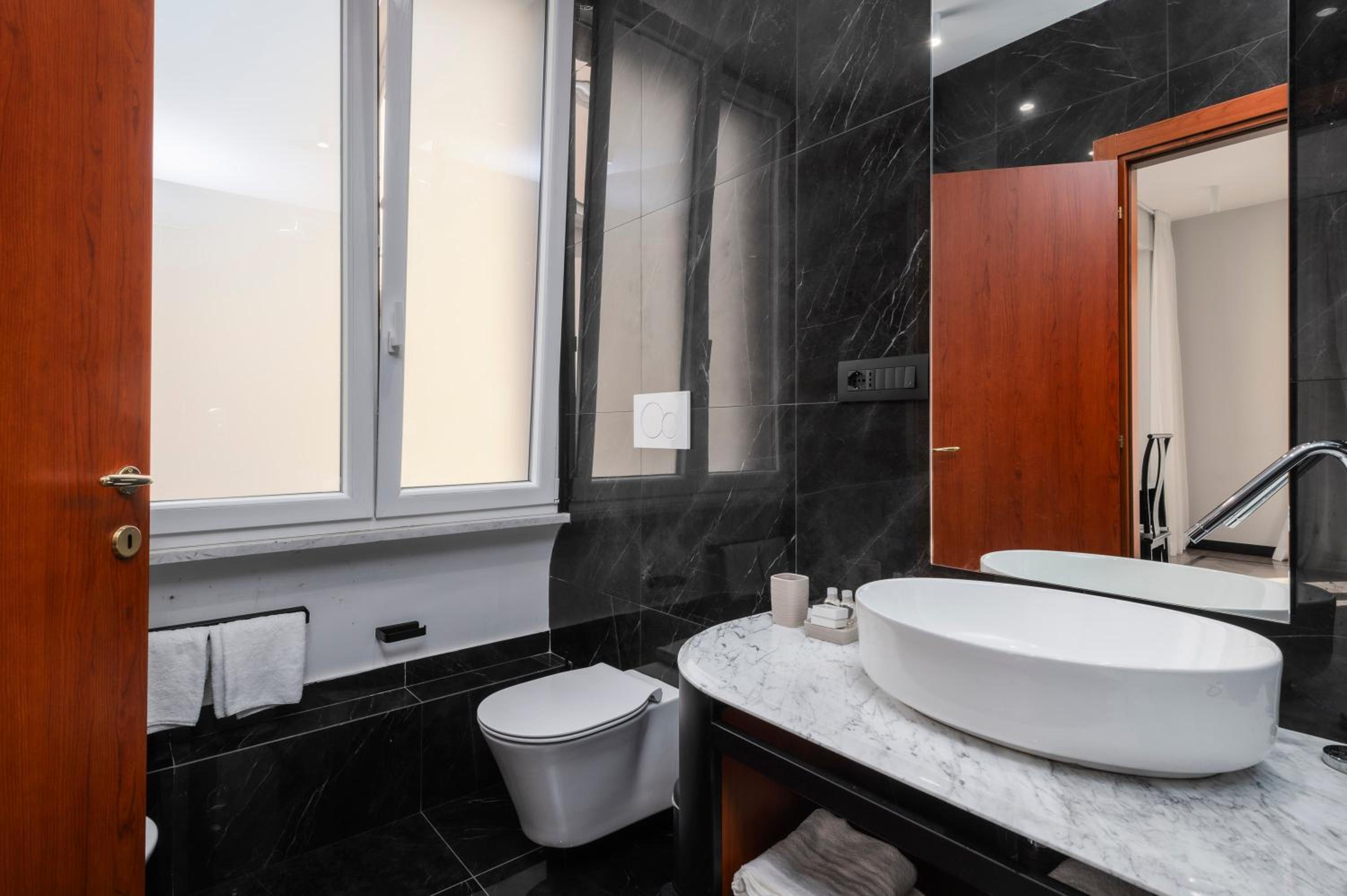 Hotel Valeri 44/50