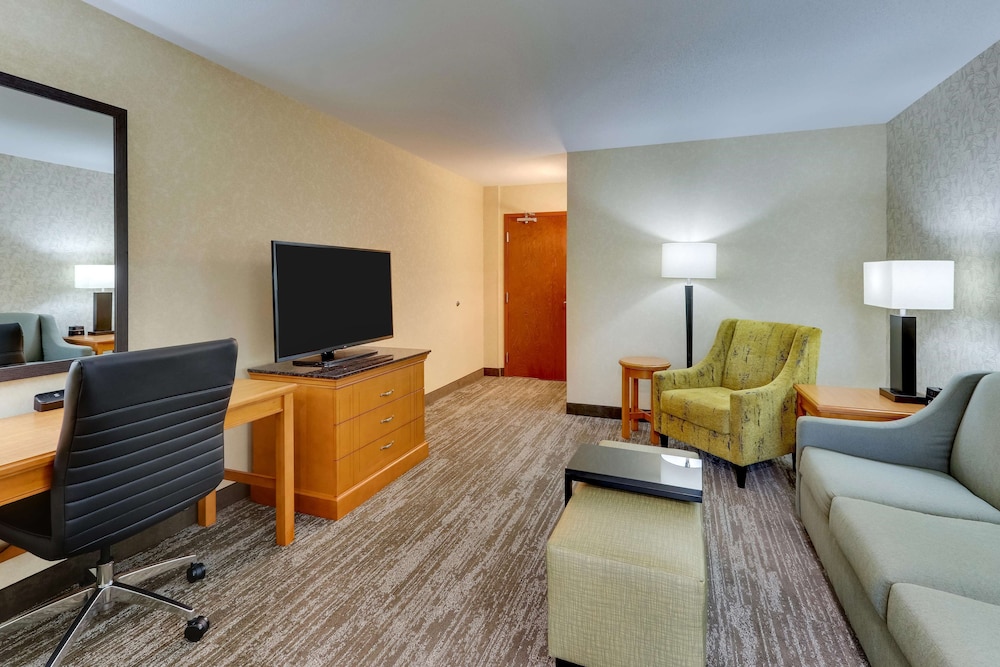 Drury Inn & Suites Orlando 55/60