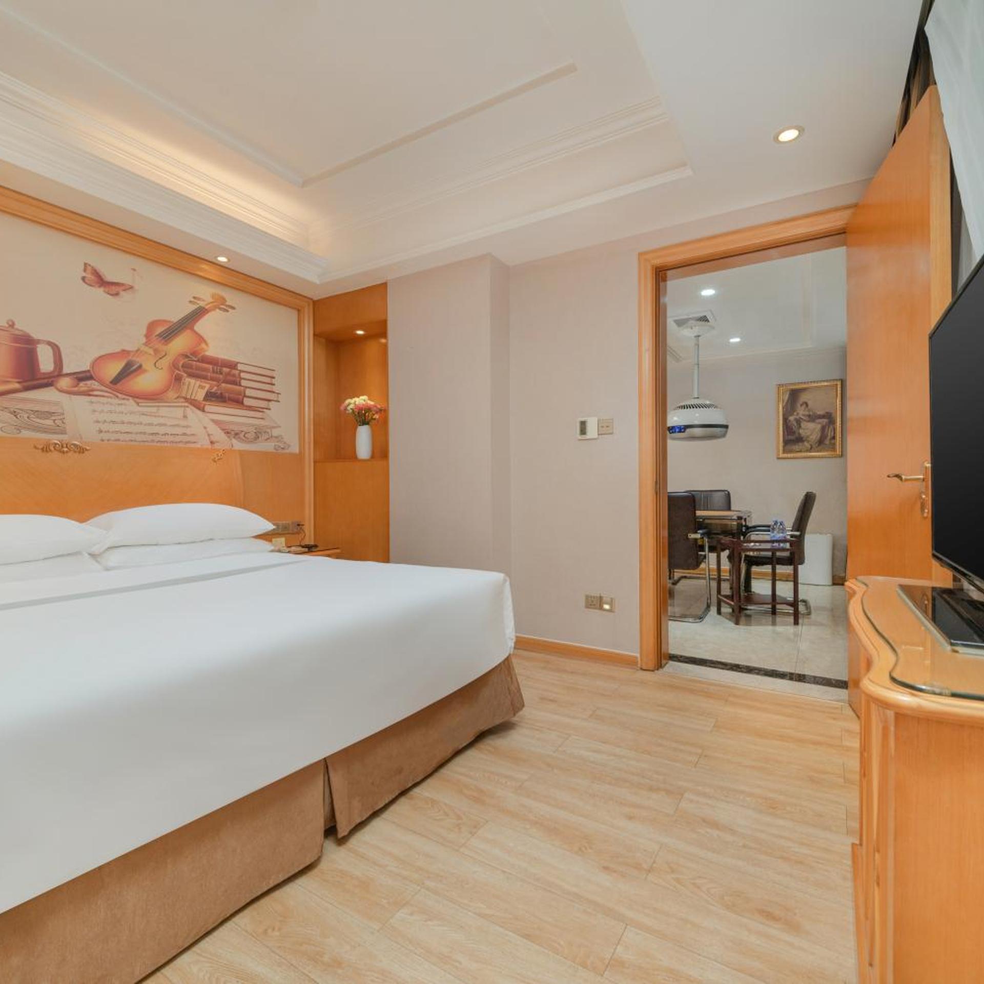 Vienna Hotel Shenzhen (Fuyong Metro Station Branch) 9/48