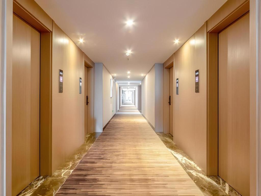 GYA Kunming Zijin Center Xiaodong Village Metro Station Hotel 36/38