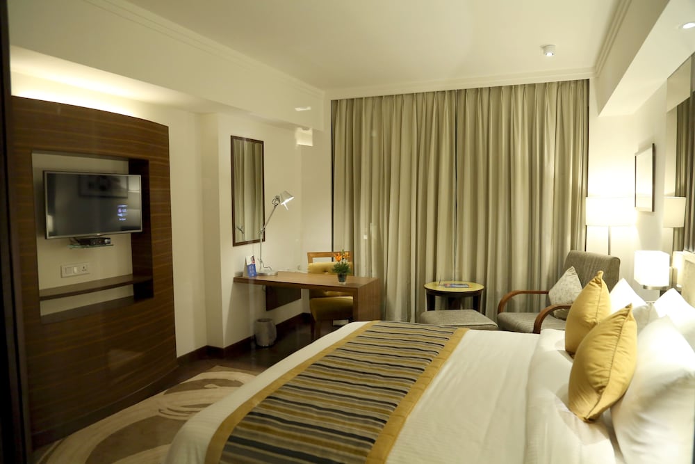 Aditya Park A Sarovar Portico Hotel 20/48