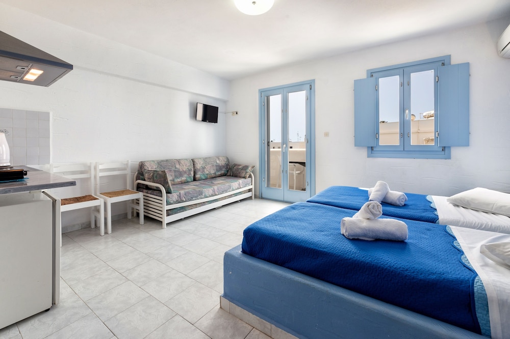 Stratos Apartments and Studios 15/45
