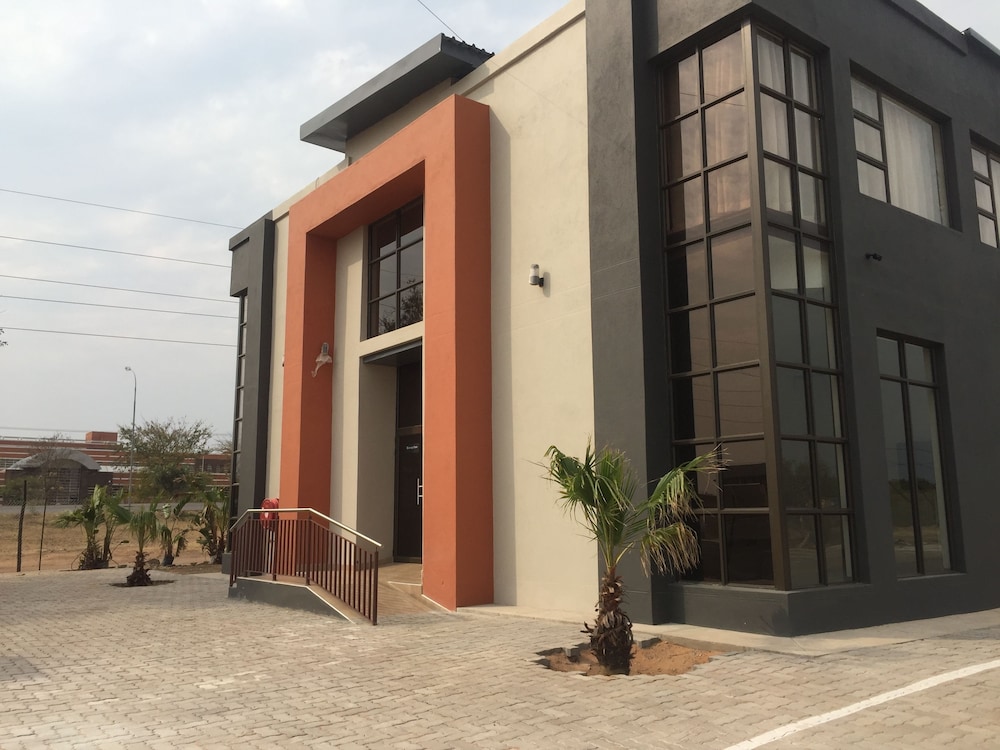 Cycad Palm Hotel 2/50