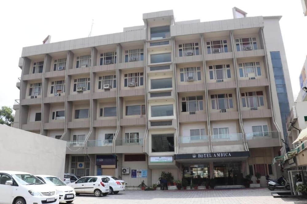 Hotel Ambica 3/40