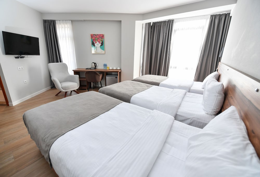 Address Boutique Hotel 24/55