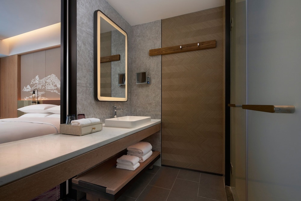 Courtyard By Marriott Chongli 46/48