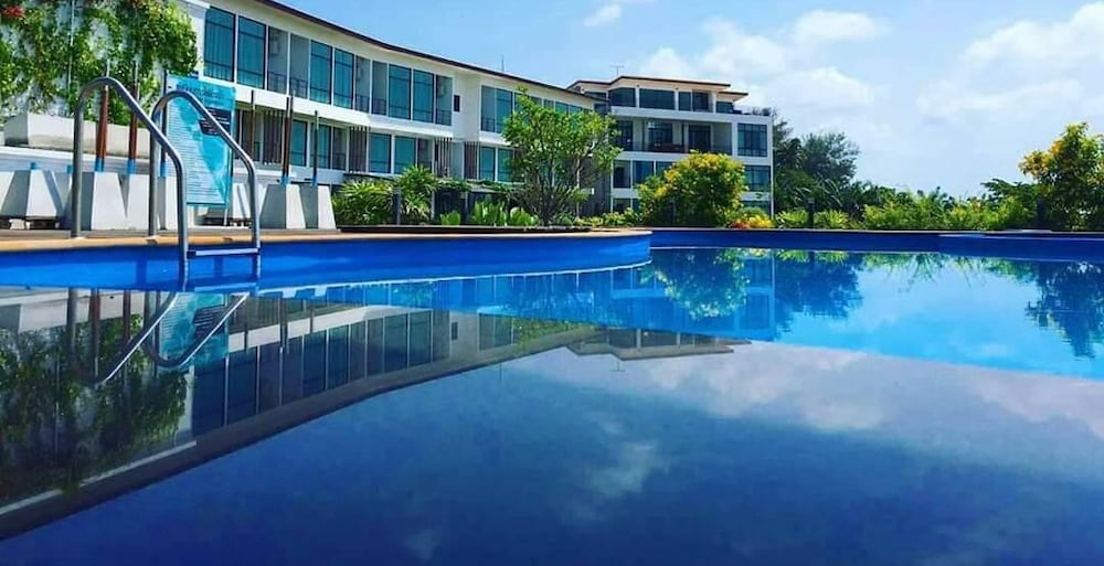 The Beach Resort & Residence 4/47