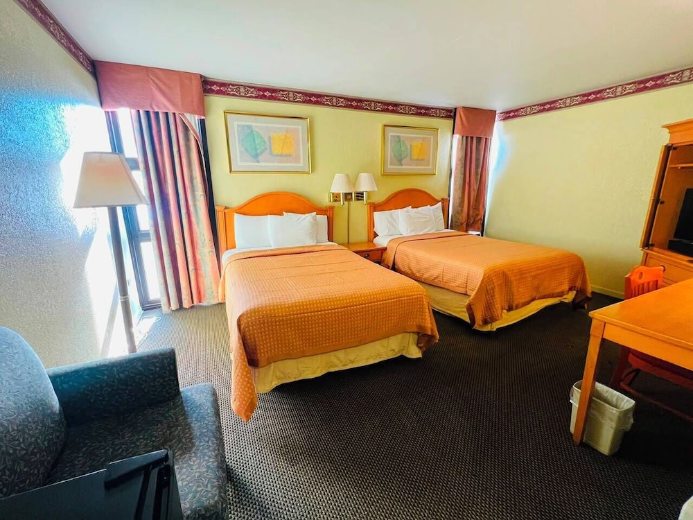 غرفة بسريرين كوين، Barrington Hotel Schaumberg Near I 90 9/10