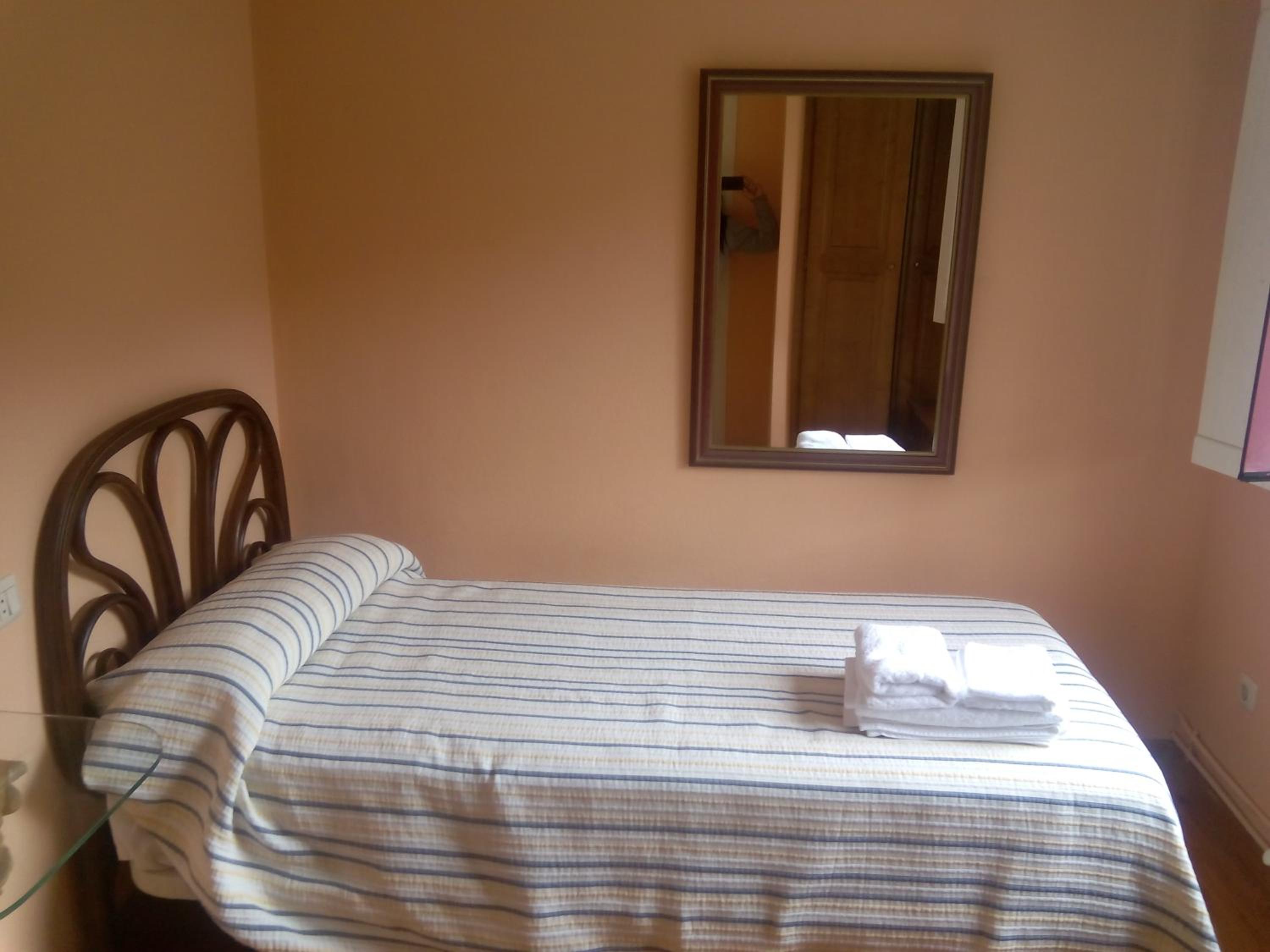 Hotel Las Grandas 12/27