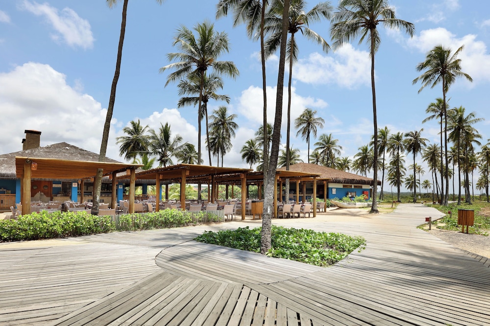 The Signature Level at Grand Palladium Imbassaí Resort & Spa 36/44