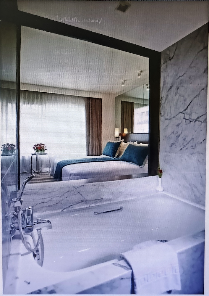 St Laurn Business Hotel 15/15