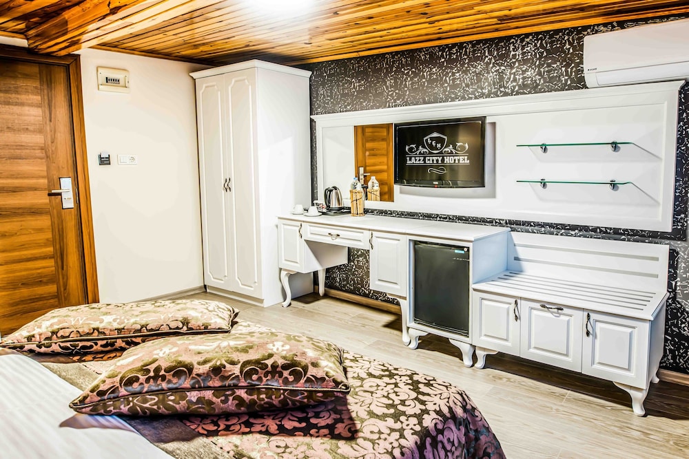 Lazz City Hotel 23/44