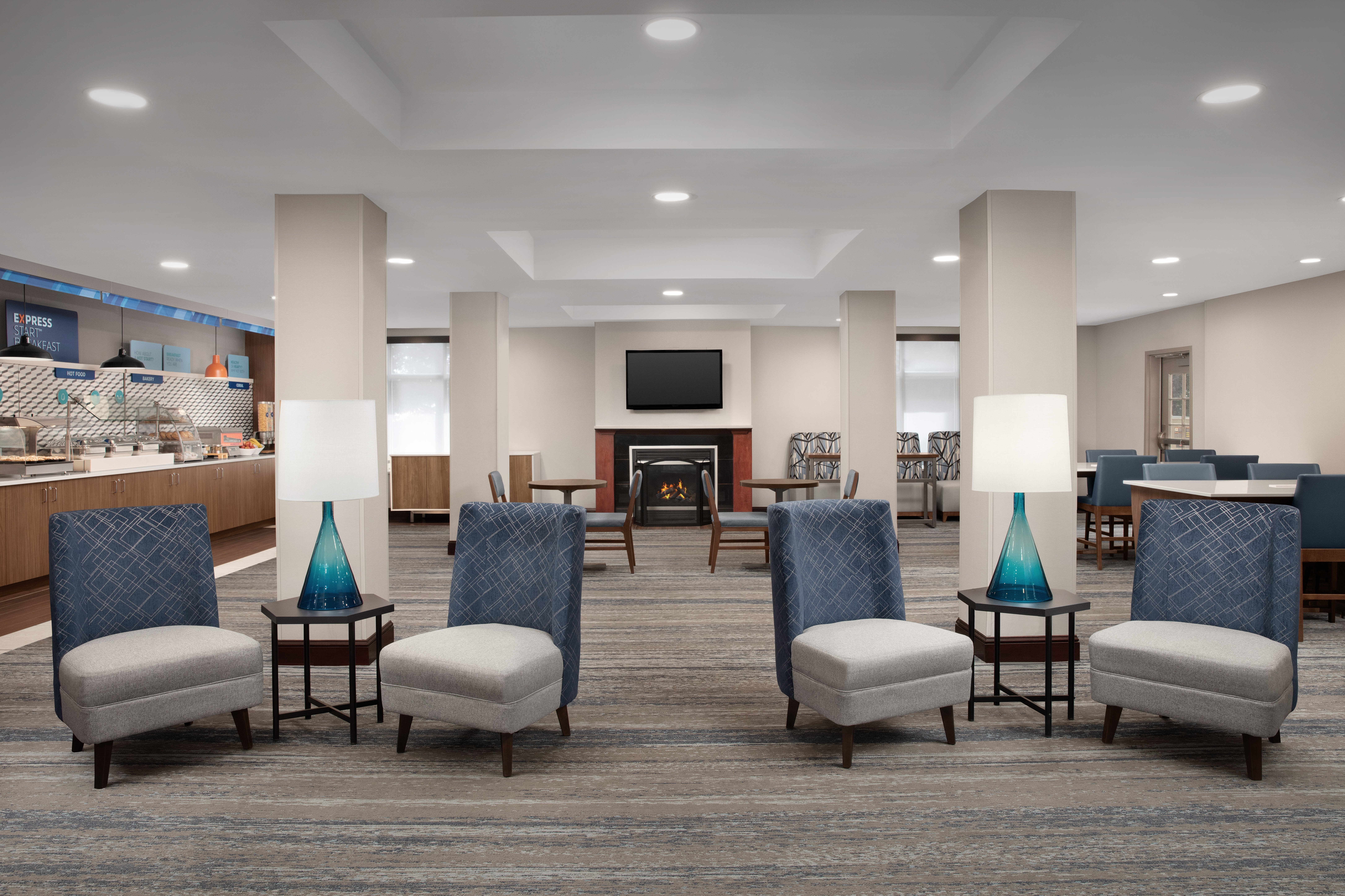 Holiday Inn Express Hotel Suites Chambersburg 52/71