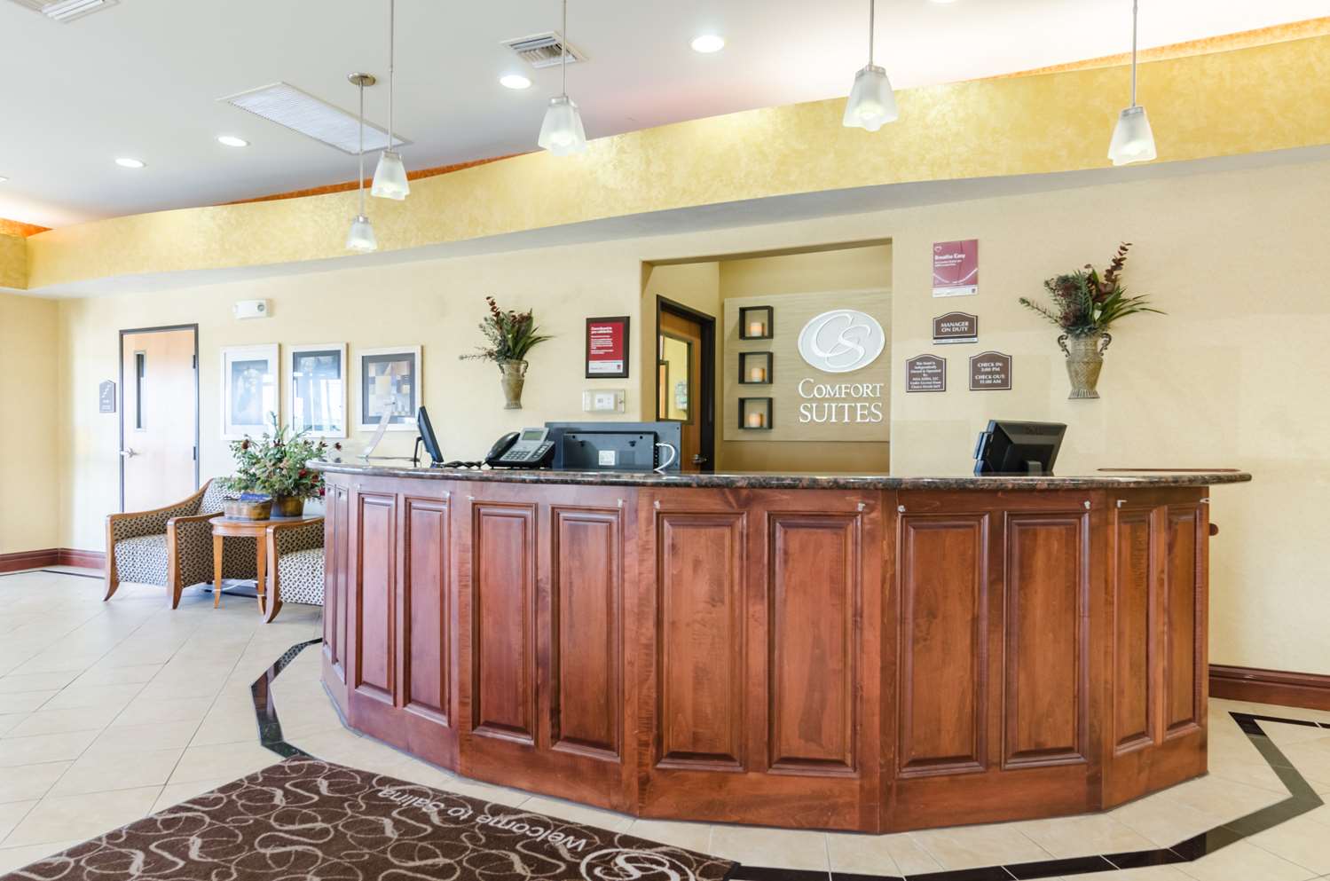 Comfort Suites Salina 5/44