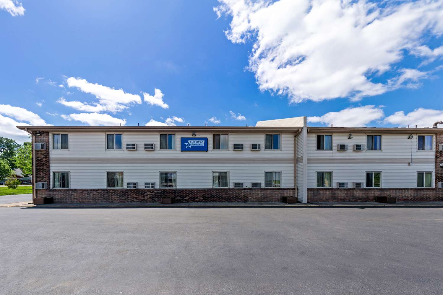 Americas Best Value Inn Decatur Il 2/32