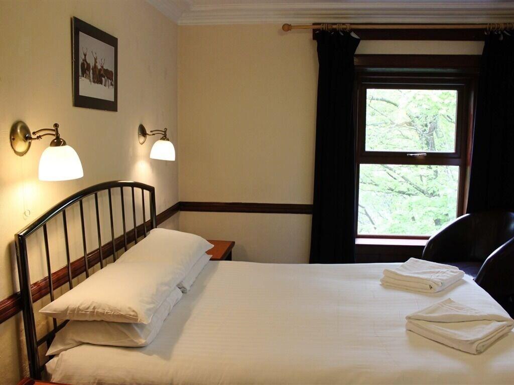 Sutherland Inn 12/26