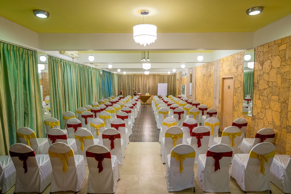 Octave Hotel Spa Marathahalli 23/28