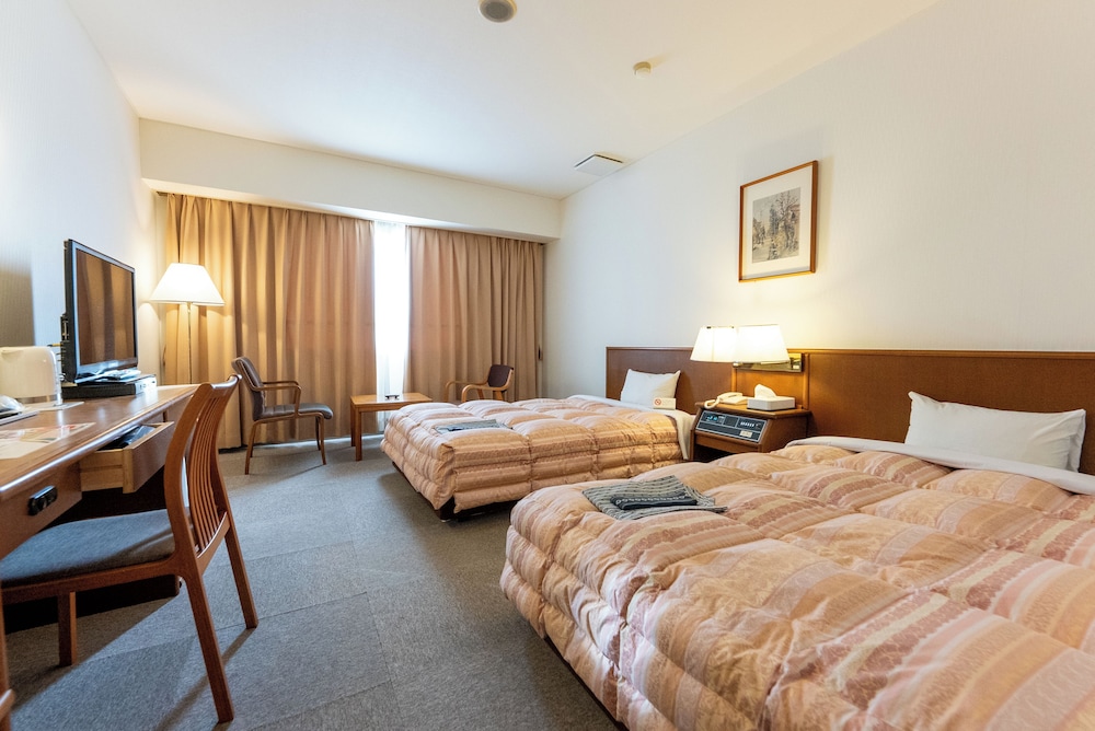 Tendo Central Hotel 17/57