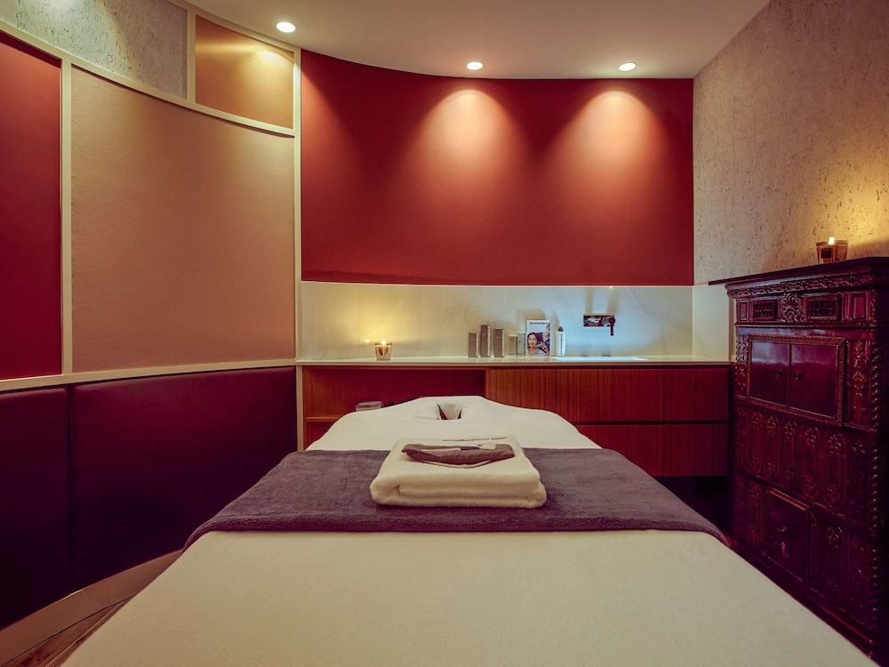 Mercure Paris Opera Garnier 44/71