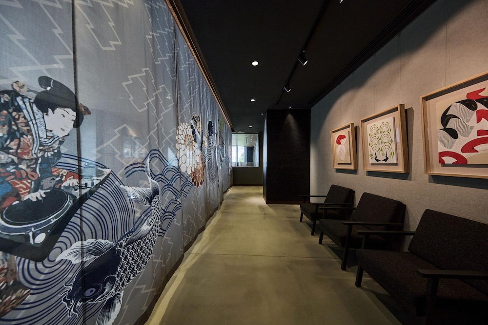 The Royal Park Canvas Ginza Corridor 35/50