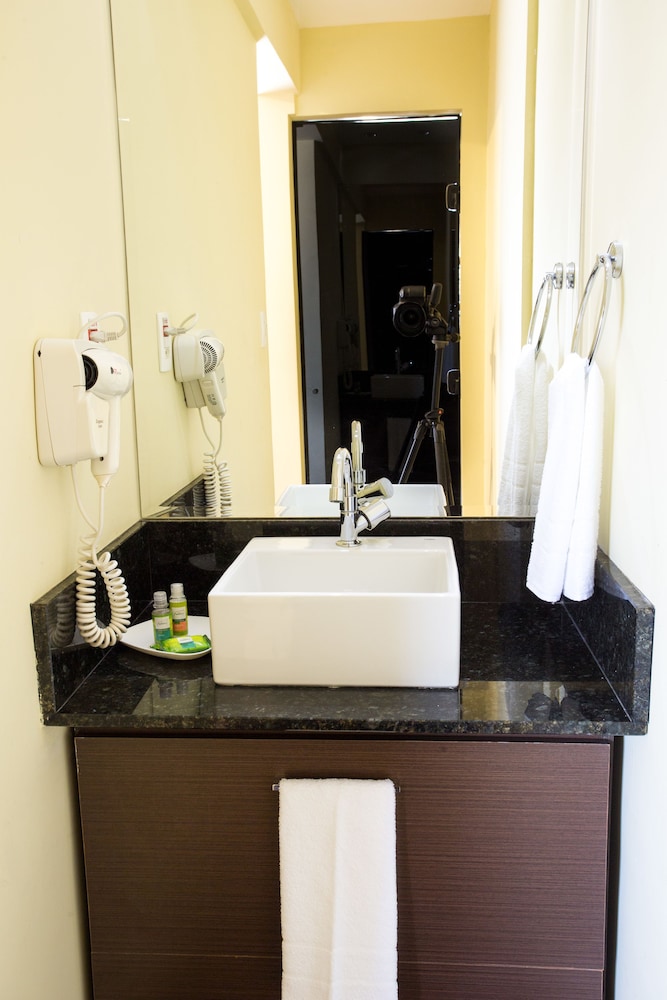 San Diego Suites Taubate 63/64