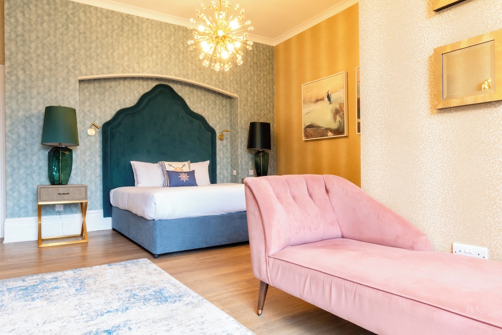 Premium, King Bed