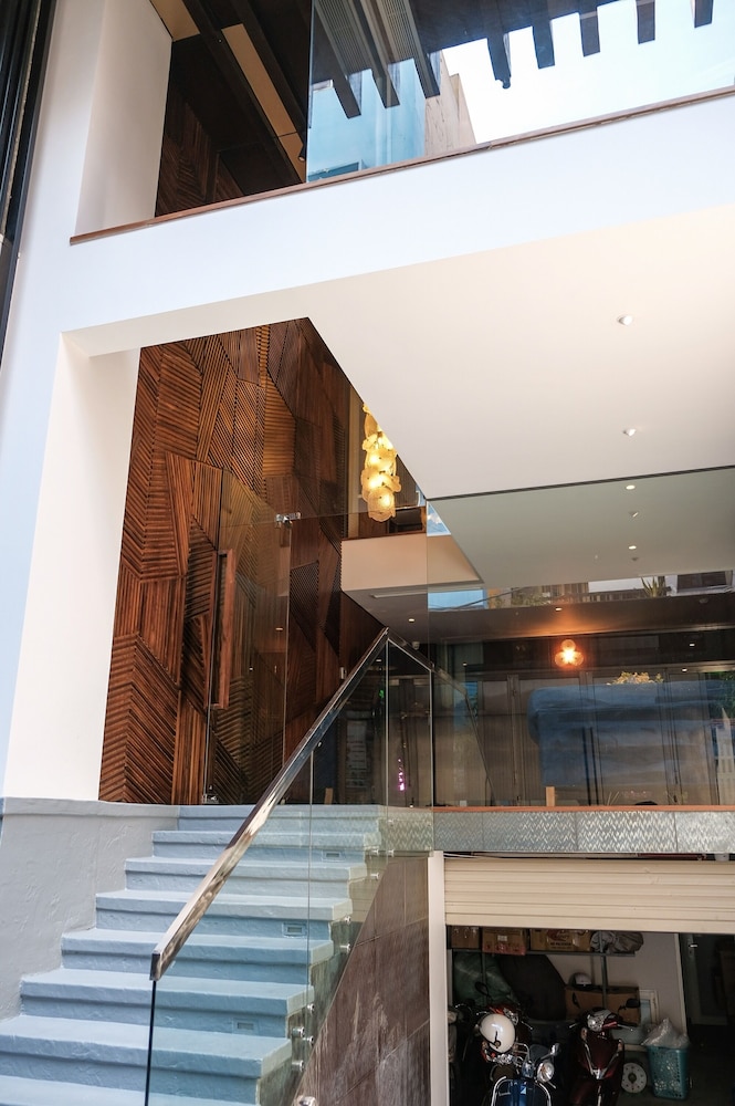 Signature Boutique Hotel 5/50