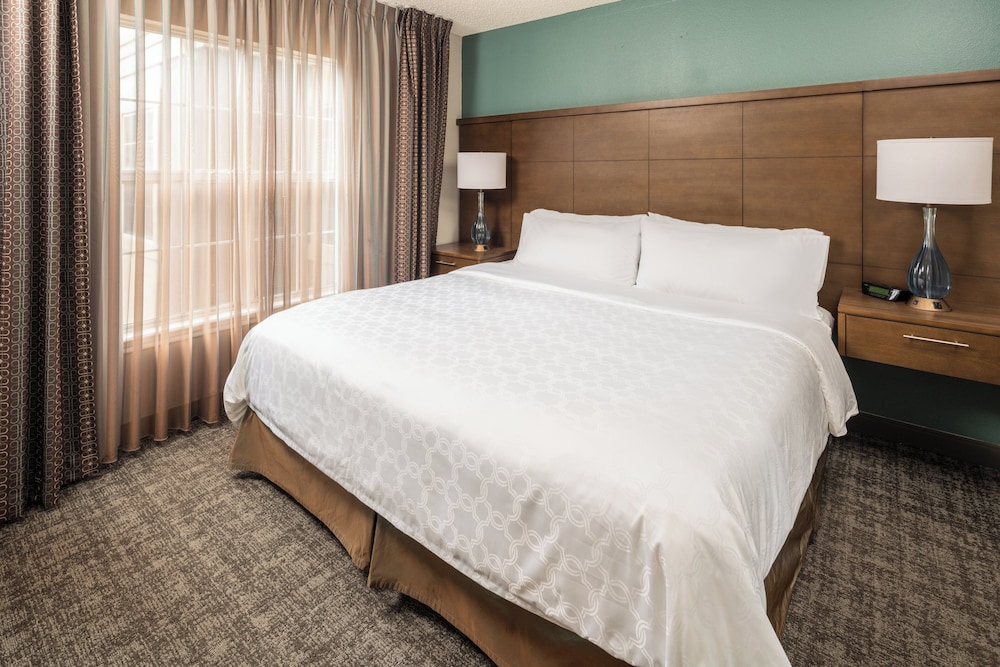 1 Bedroom, Suite, King Bed, Kitchen, Accessible