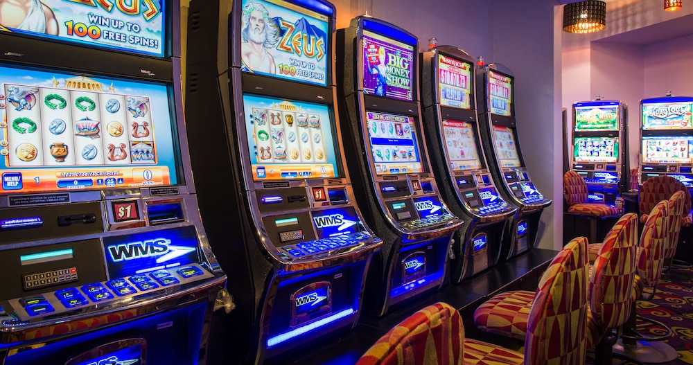 Deerfoot Inn Casino 64/70