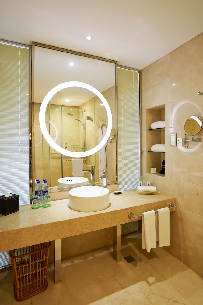 Holiday Inn Taicang City Centre 57/57