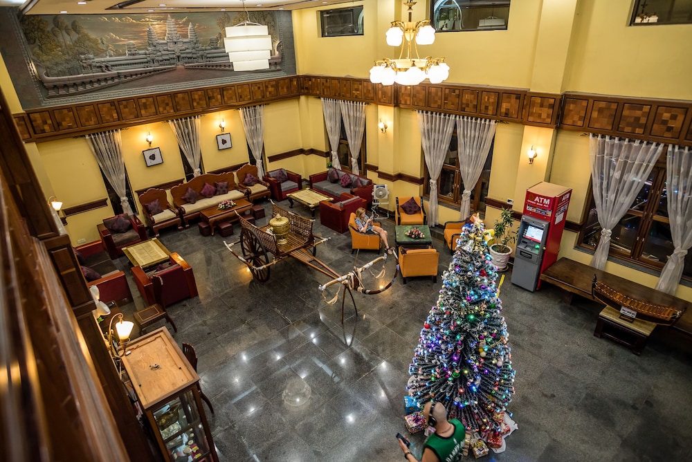 Ohana Phnom Penh Palace Hotel 45/56