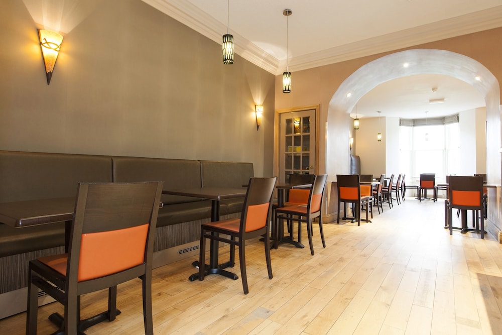 The Abbey Lodge Hotel 14/20