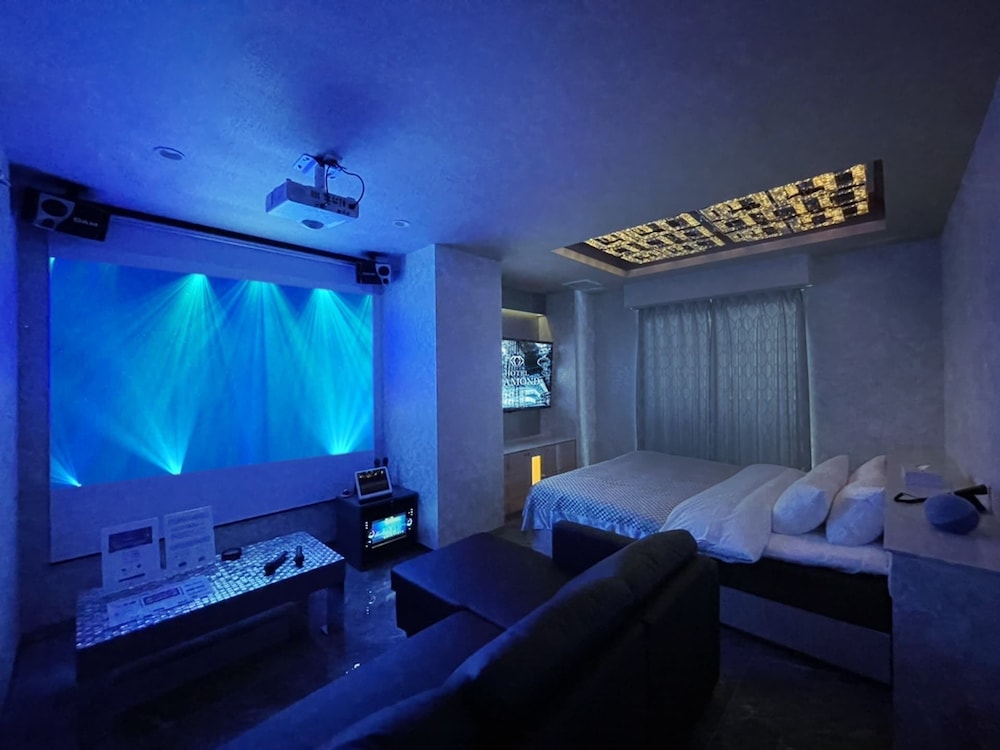 Hotel DIAMOND 35/50
