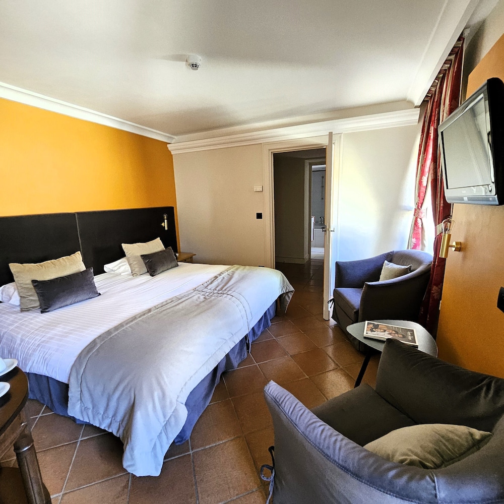 CLASSIC, DOUBLE OR TWIN BED