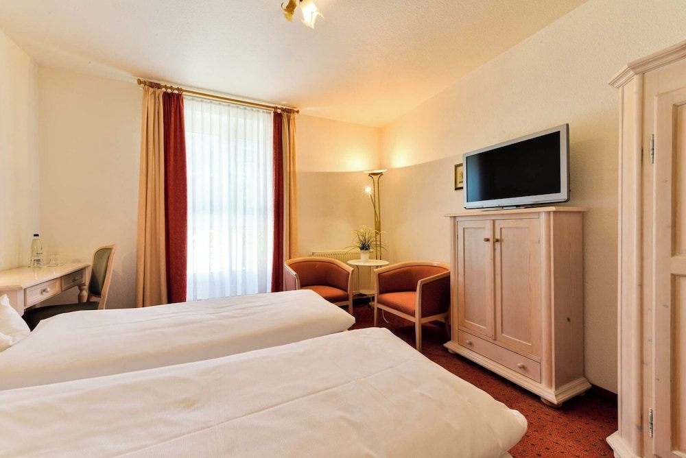 Flair Hotel Vier Jahreszeiten 19/67