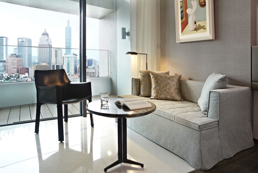 Eslite Hotel 46/66