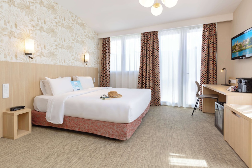 Hotel Kyriad Avignon Palais des Papes 25/73
